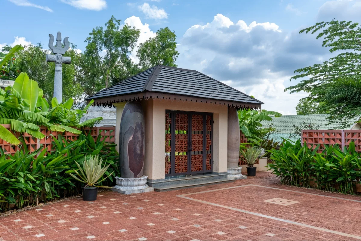 TEMPLE